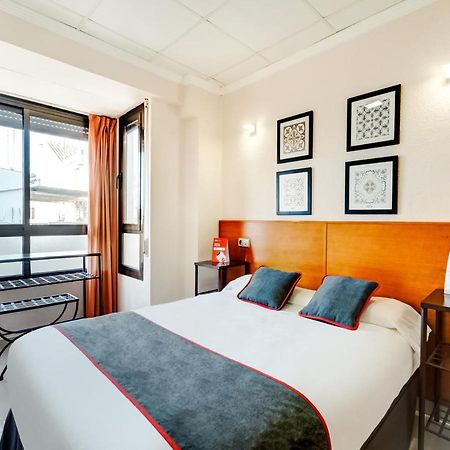 Oyo Hostal Luci-Mar Silla Buitenkant foto